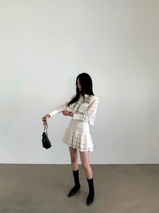白色