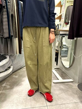 军绿色