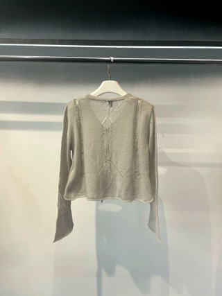 灰色