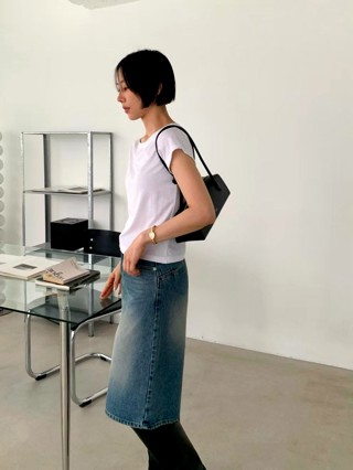 白色