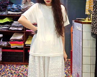白色
