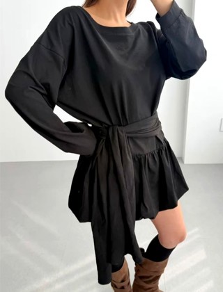 黑色