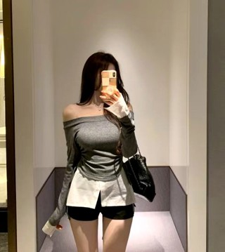 黑色