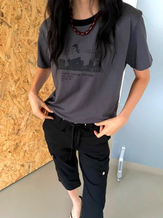 灰色