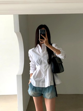 白色