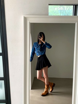 黑色