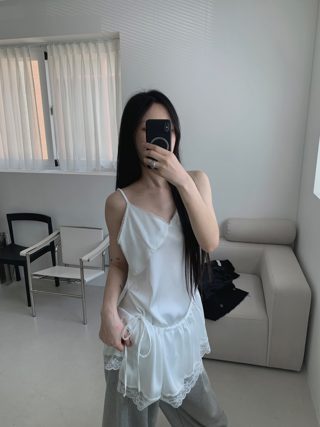 白色