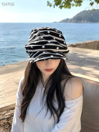 黑色