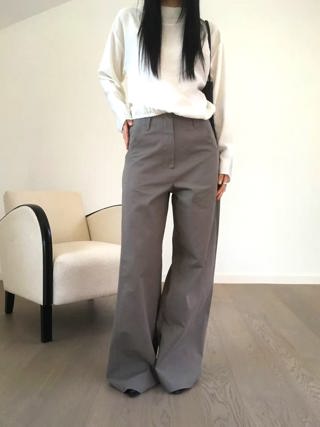 灰色