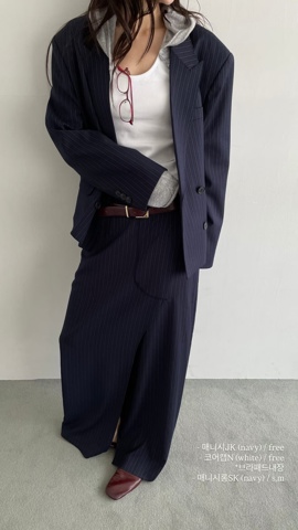 藏青色