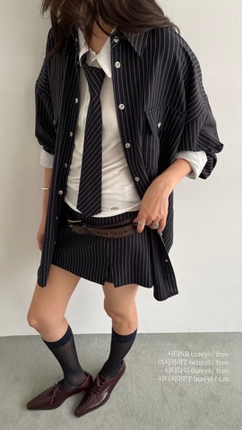 藏青色