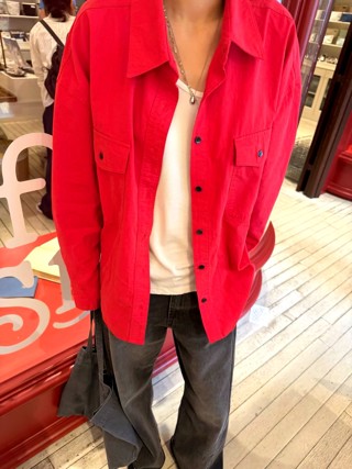 红色