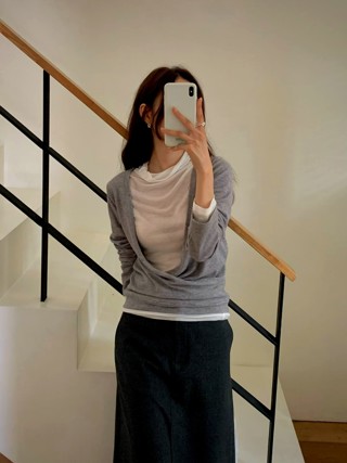 灰色