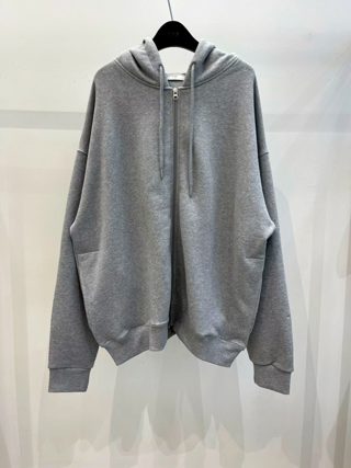 灰色