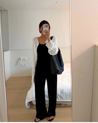 黑色