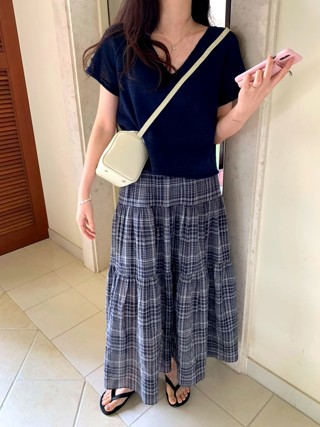 蓝色
