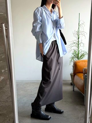 黑色