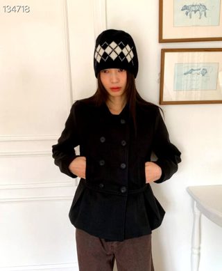 黑色