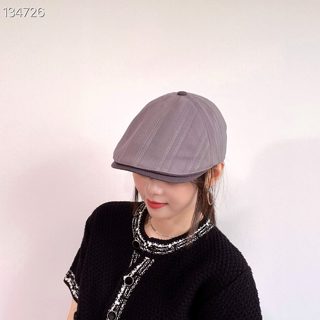 灰色
