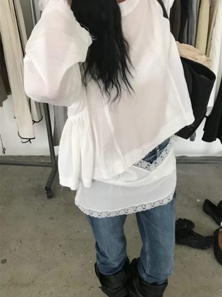 浅蓝色