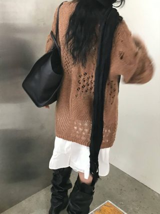 黑色