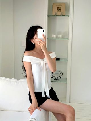 白色