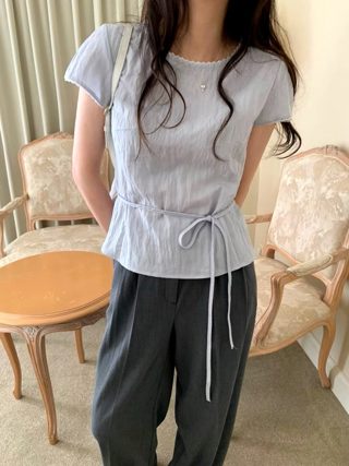 蓝色