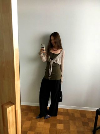 军绿色