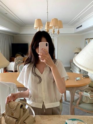 白色