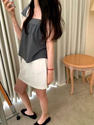 灰色