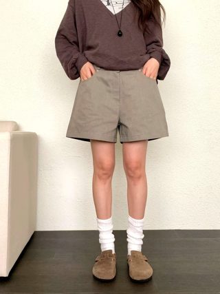 灰色