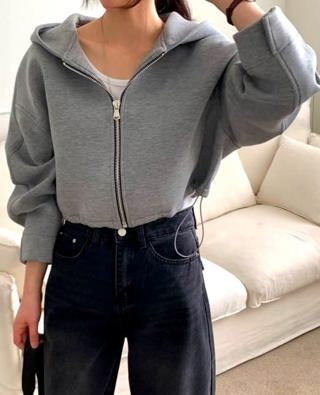 灰色