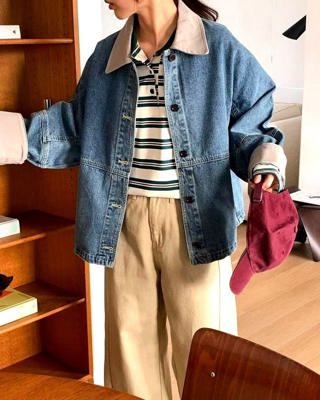 蓝色