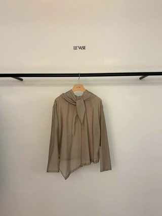 米色