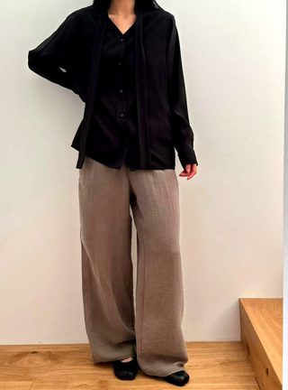 黑色