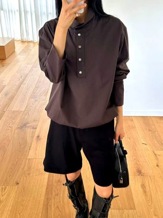 深棕色