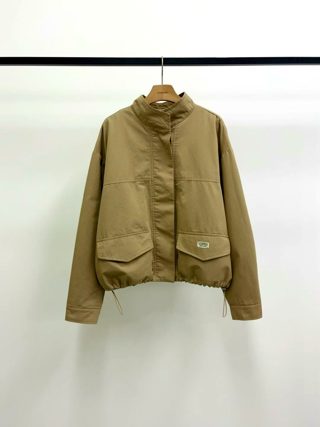 卡其色