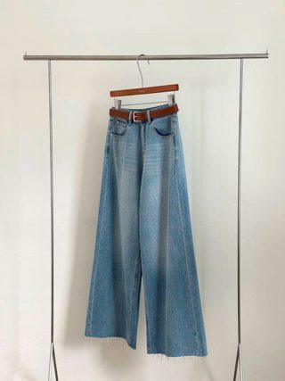 蓝色