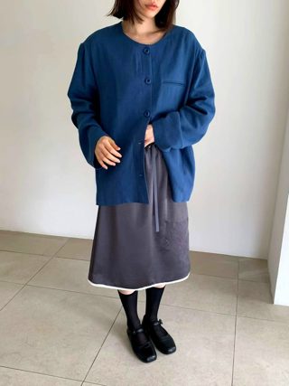 灰色