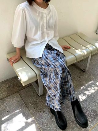 蓝色