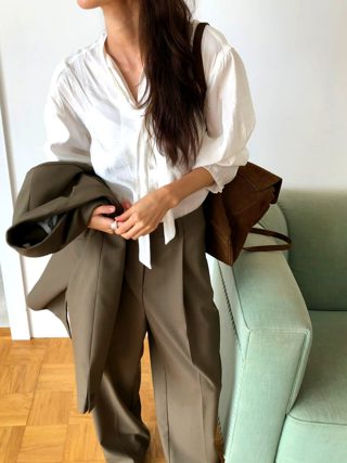 白色