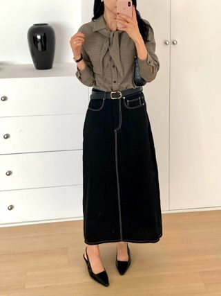 黑色