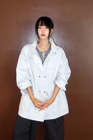 白色