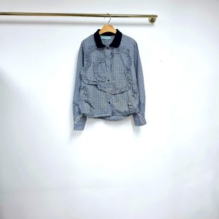 蓝色