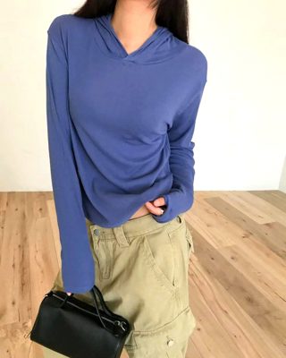 蓝色
