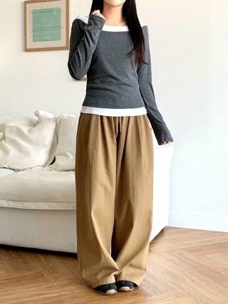 灰色