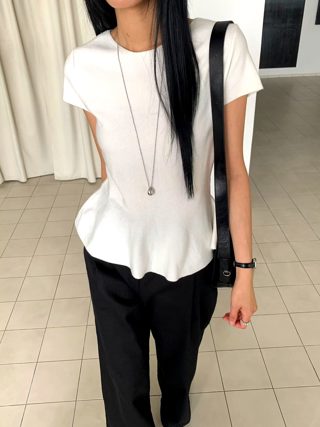 白色
