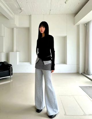 黑色