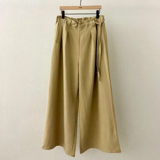 米色