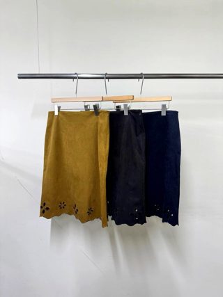 黄色